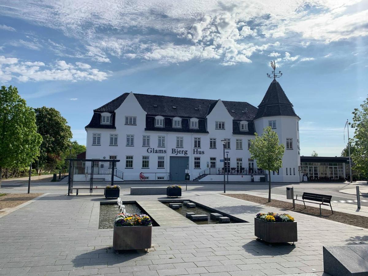 Glamsbjerghus Aparthotel Exterior foto